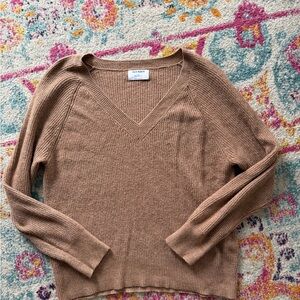 Old Navy Women's V-Neck Brown Sweater